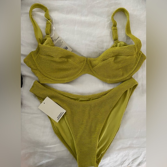 Other - Monday Swimwear Sorrento Top VVV & Seychelles Bottom VV in Lemongrass